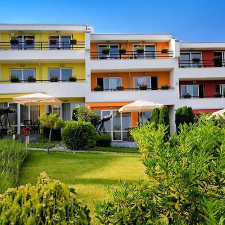 Stayinn Rainbow Houses Beachfront By Asteri Hotels Sluneční pobřeží Exteriér fotografie