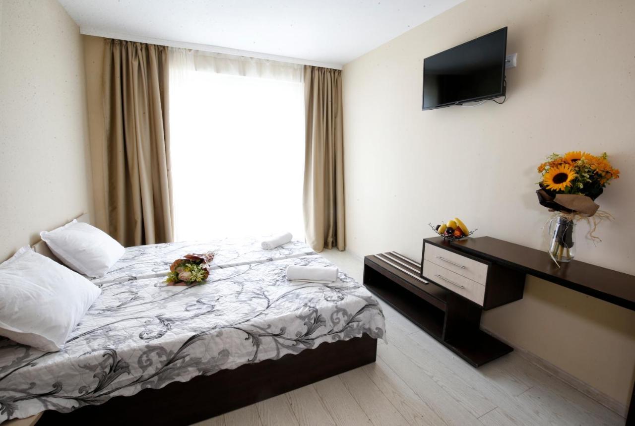 Stayinn Rainbow Houses Beachfront By Asteri Hotels Sluneční pobřeží Exteriér fotografie