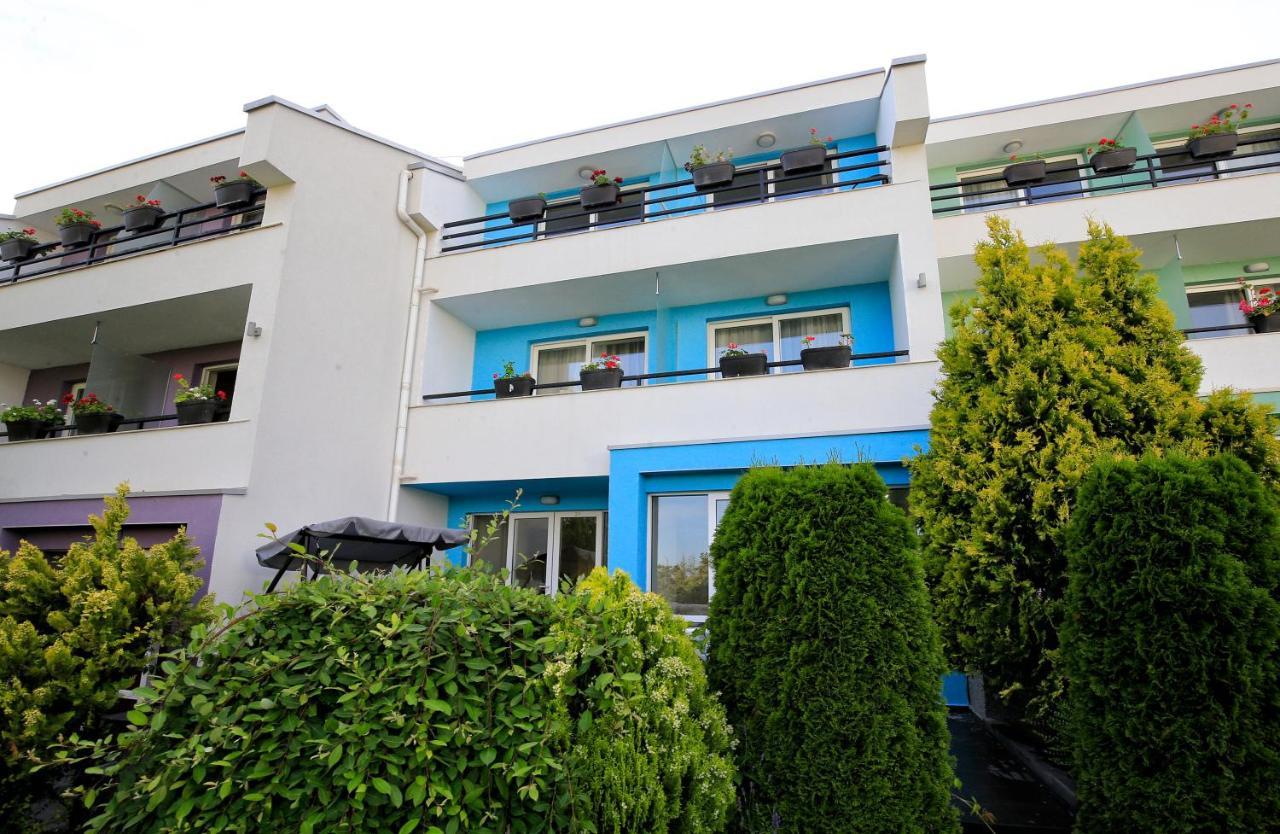 Stayinn Rainbow Houses Beachfront By Asteri Hotels Sluneční pobřeží Exteriér fotografie